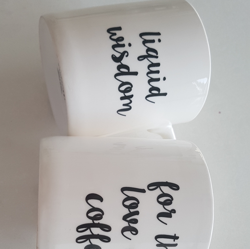 Set of 2 QUEEN WEST mugs with gold painted handles